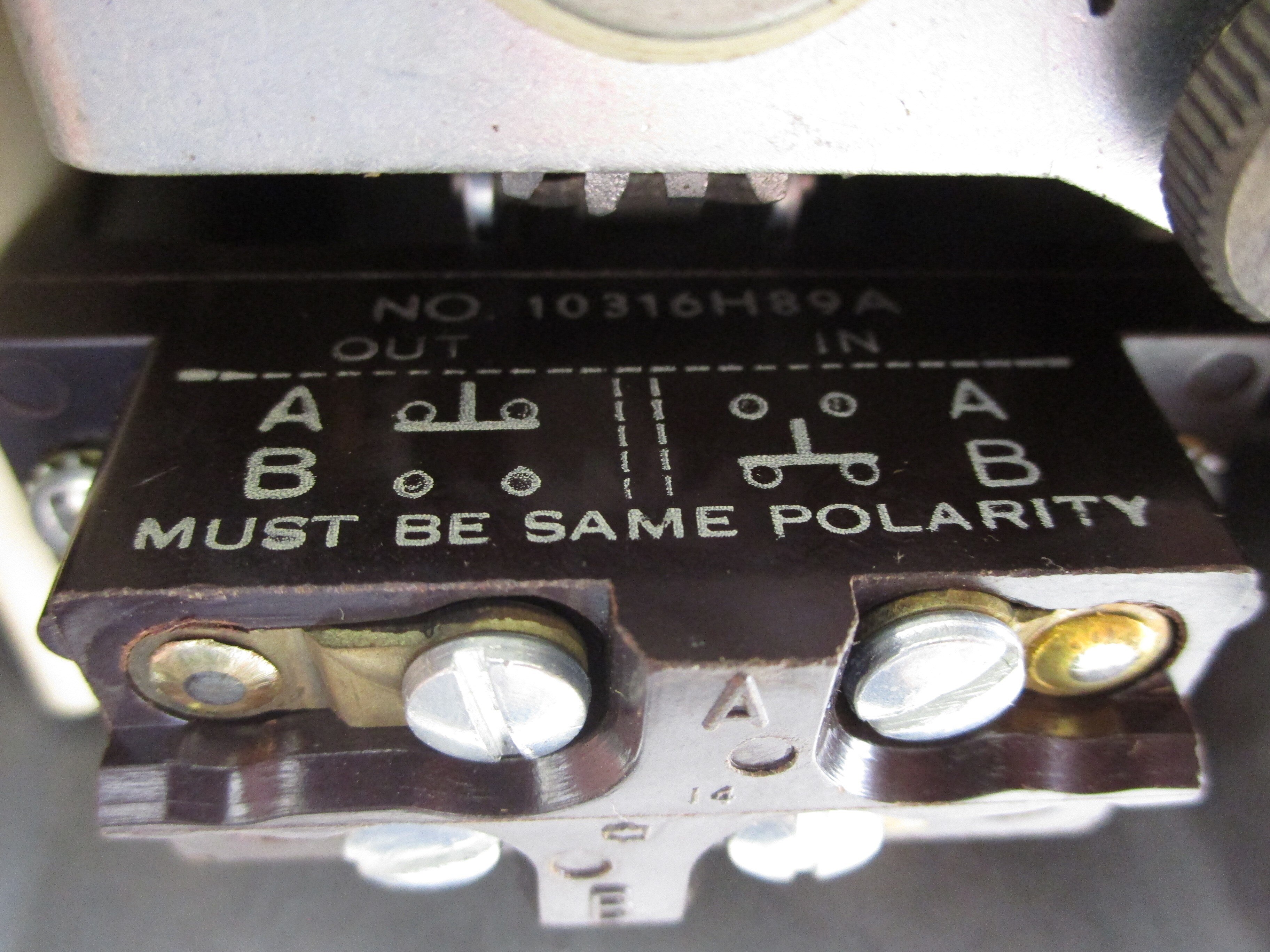 10316H168A CUTLER-HAMMER, LIMIT SWITCH 600V MAX, BULLETIN 10316, RATIO 535:1, 2NO & 2NC CONTACTS, TWO 10316H89A CONTACT BLOCKS. 10316H168