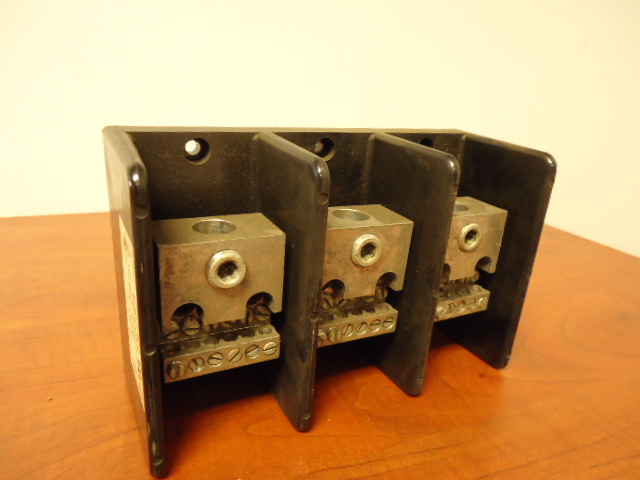68153, GOULD SHAWMUT, USED COPPER POWER DISTRIBUTION BLOCK