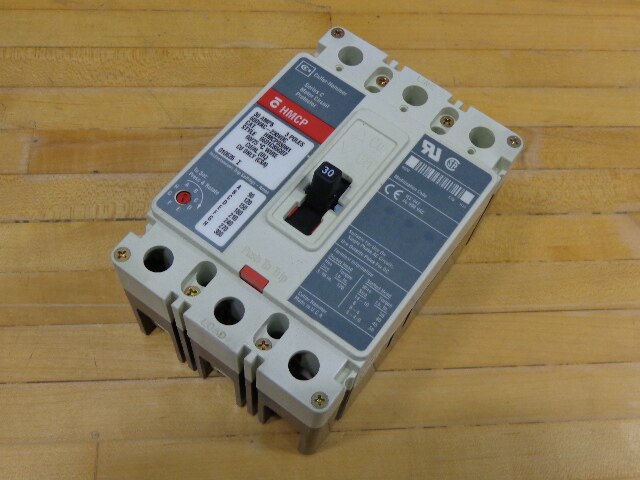 EATON CUTLER HAMMER CIRCUIT BREAKER HMCP015E0