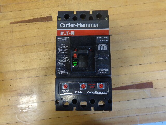 CUTLER HAMMER K-FRAME CIRCUIT BREAKER KS360300D