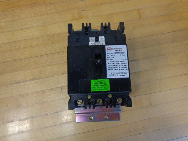 CUTLER HAMMER TYPE F CIRCUIT BREAKER RF3050