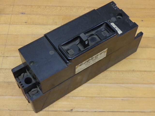 GENERAL ELECTRIC CIRCUIT BREAKER TF126020