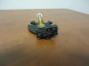 Z-15GQ22-B, OMRON, ROLLER PLUNGER LIMIT SWITCH